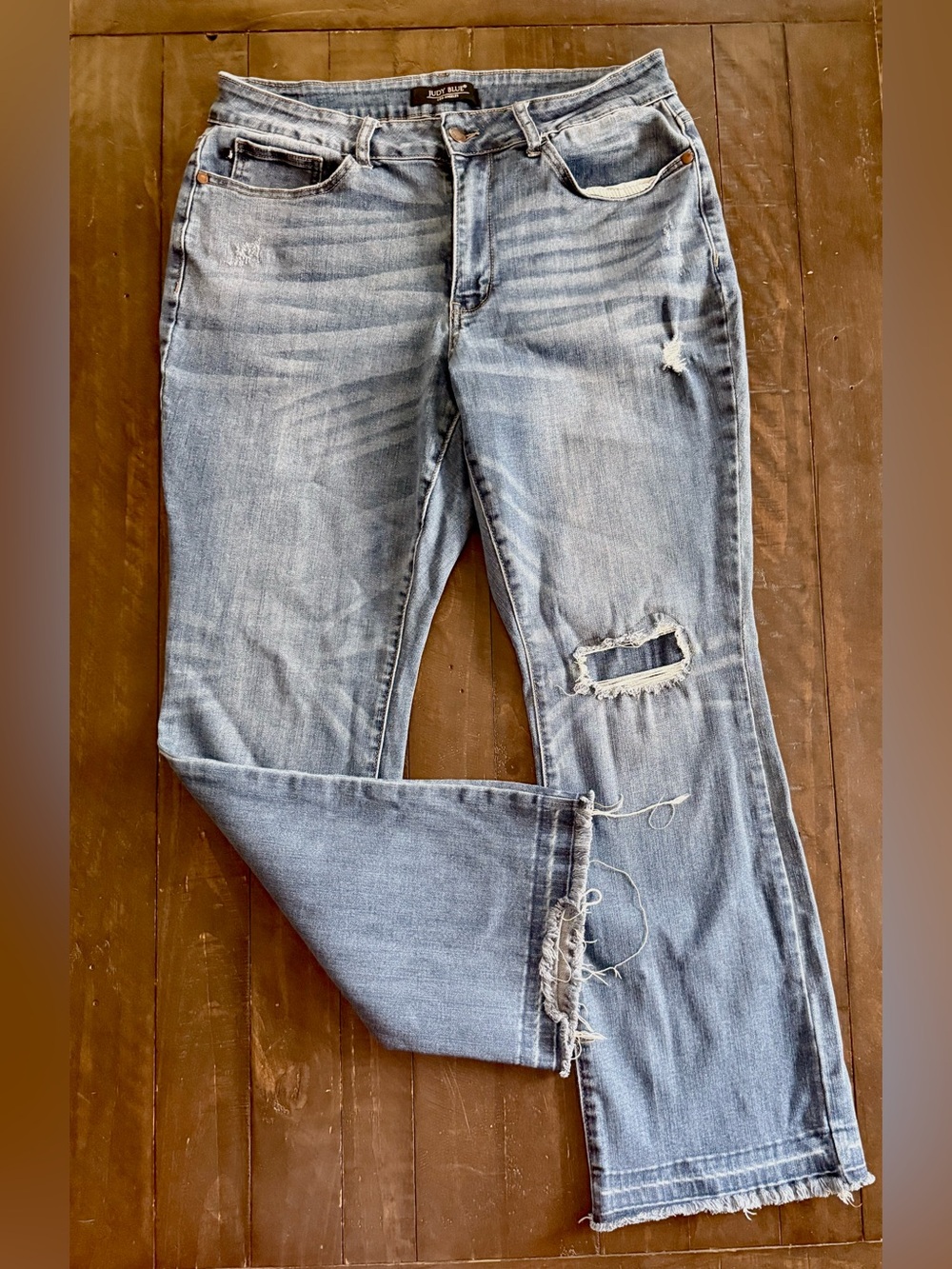 Judy Blue Light Blue Straight Leg Distressed Jeans